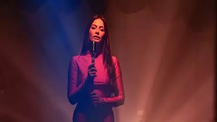 Demet Özdemir... 'EŞREF RÜYA' İÇİN BİR ALBÜMDE YER ALACAK KADAR ŞARKI OKUDU!