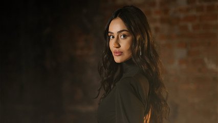 Elif Buse Doğan... YENİ TEKLİ: “ANLAMADIN SEN BENİ”